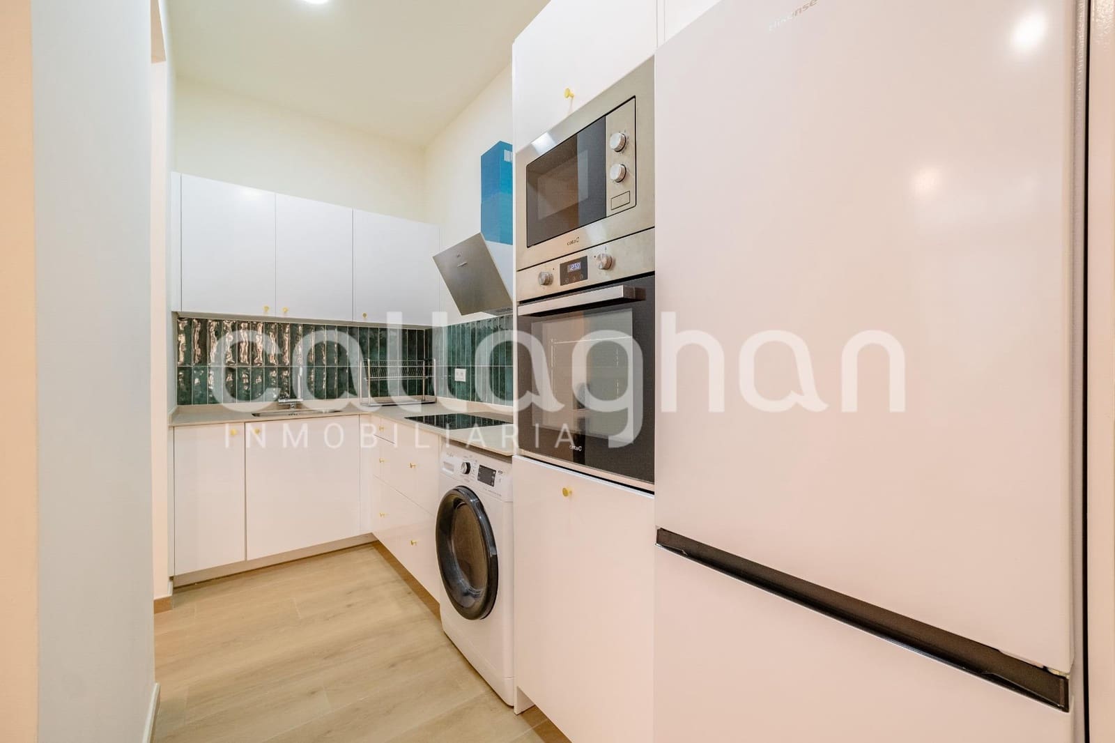 4 bedroom Apartment for sale in Burjassot - € 389,000 (Ref: 9833896)