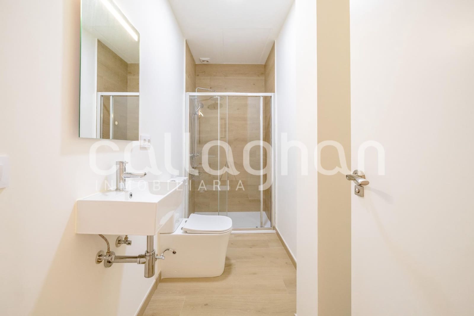 4 bedroom Apartment for sale in Burjassot - € 389,000 (Ref: 9833896)