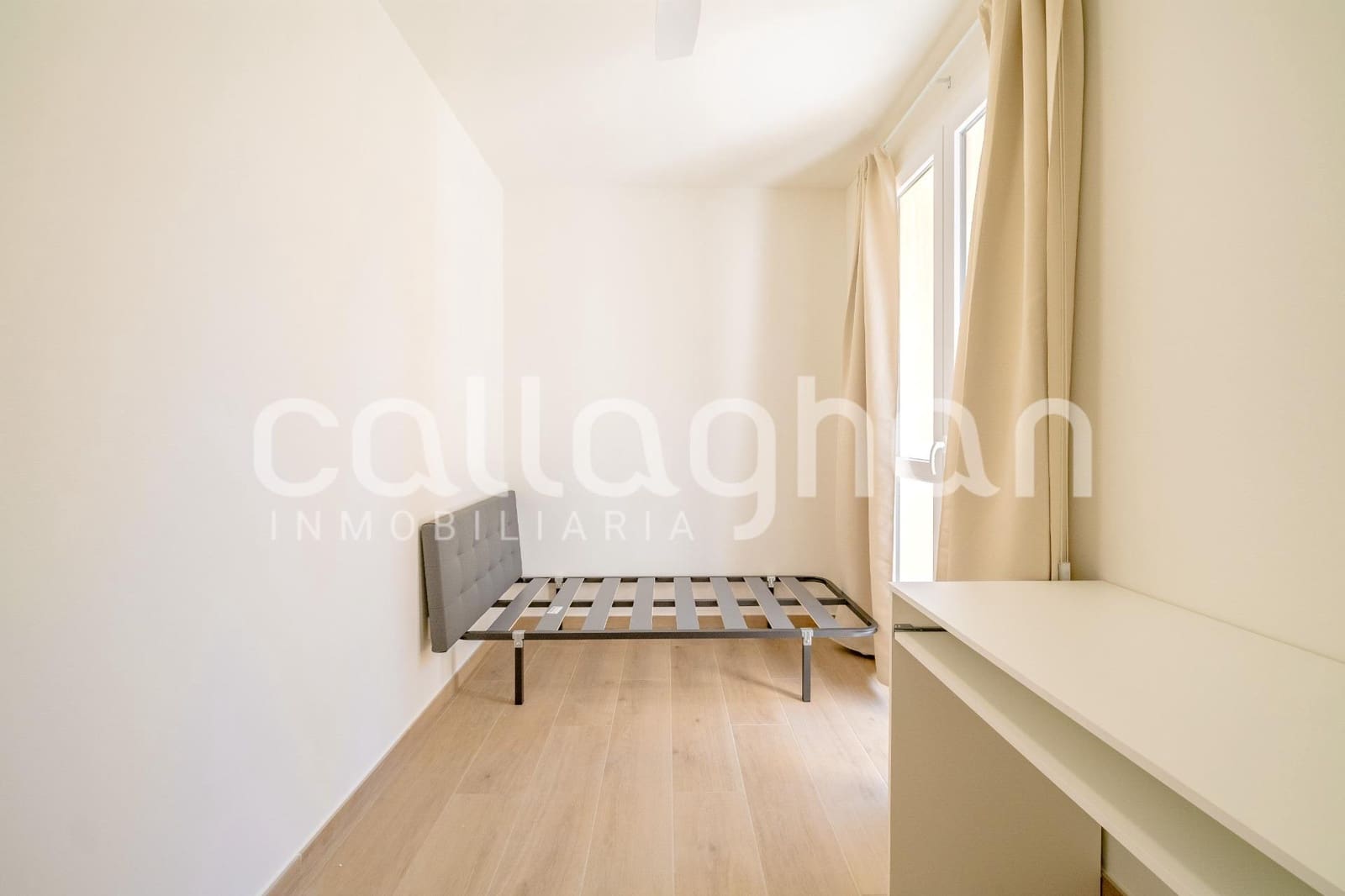 4 bedroom Apartment for sale in Burjassot - € 389,000 (Ref: 9833896)