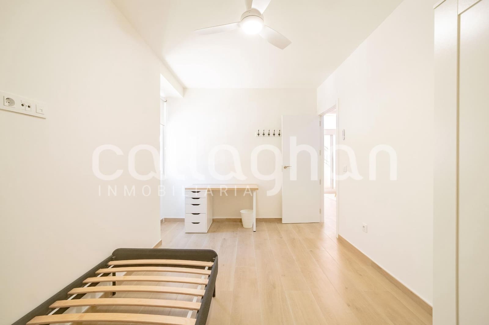 4 bedroom Apartment for sale in Burjassot - € 389,000 (Ref: 9833896)