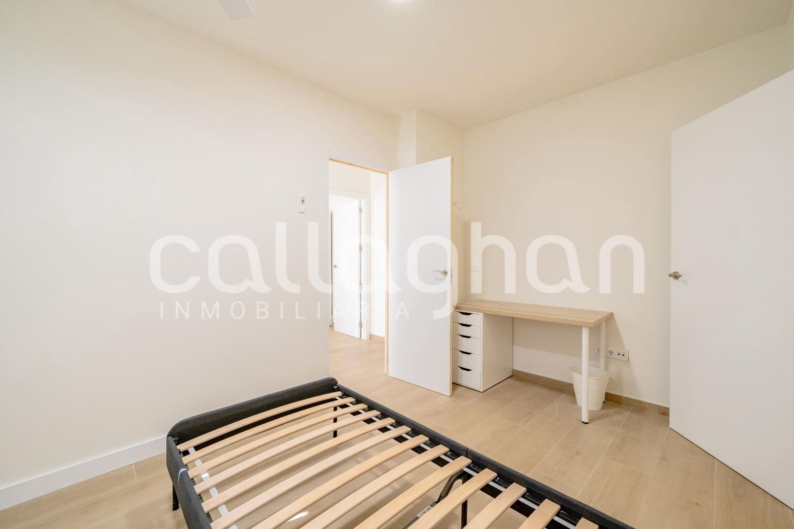 4 bedroom Apartment for sale in Burjassot - € 389,000 (Ref: 9833896)
