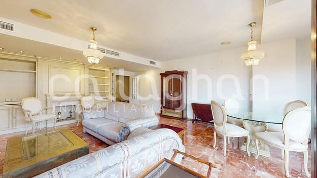 4 soveværelse Lejlighed til salg i Mestalla, Valencia by med garage - € 830.000 (Ref: 9836557)