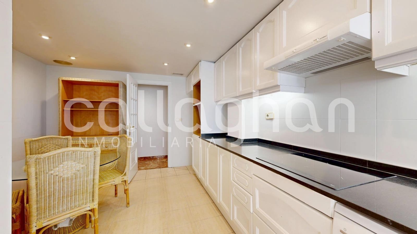 Piso de 4 habitaciones en València ciudad en venta con garaje - 830.000 € (Ref: 9836557)