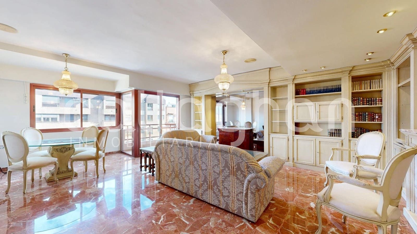 Piso de 4 habitaciones en València ciudad en venta con garaje - 830.000 € (Ref: 9836557)