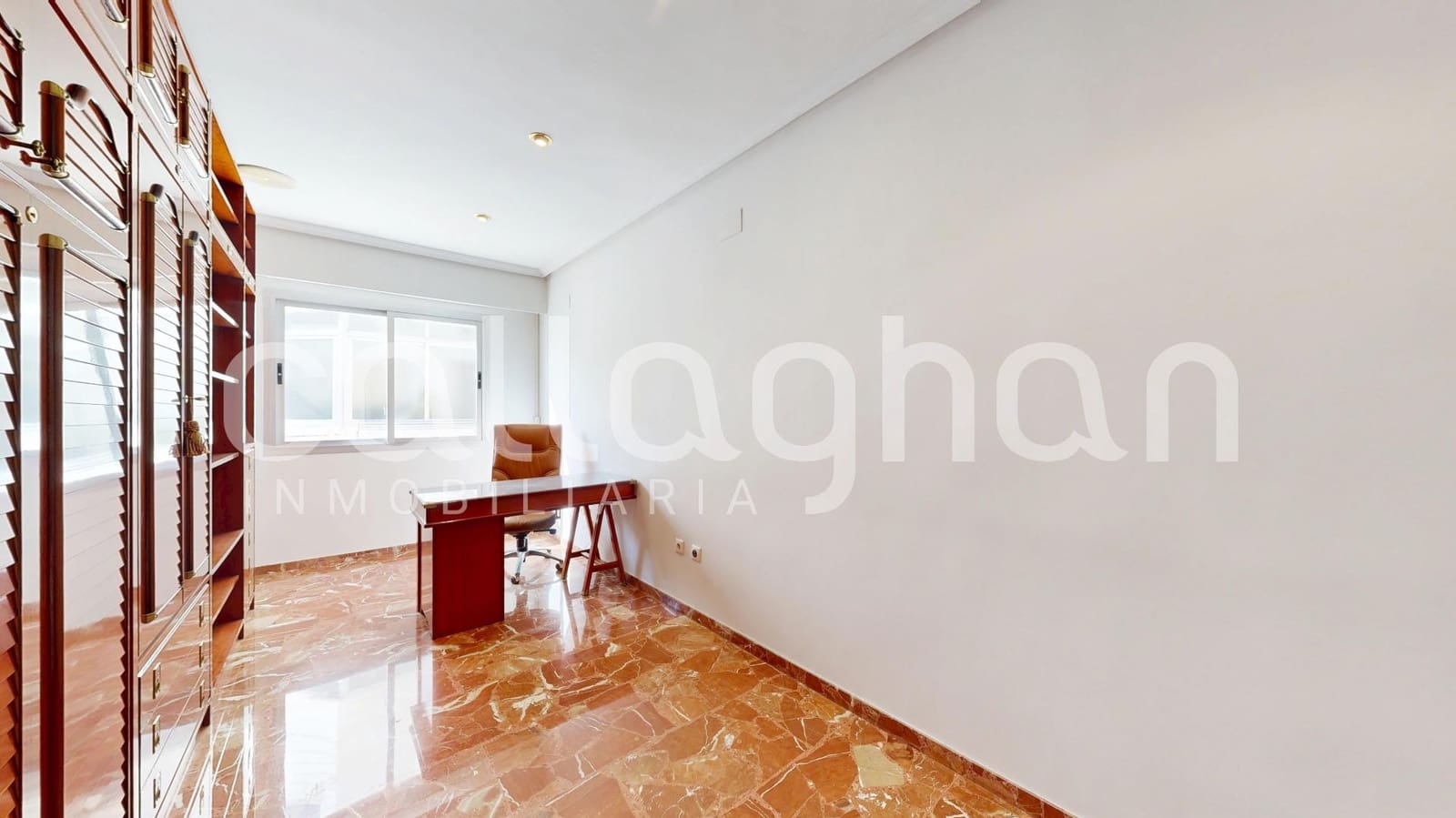 Piso de 4 habitaciones en València ciudad en venta con garaje - 830.000 € (Ref: 9836557)