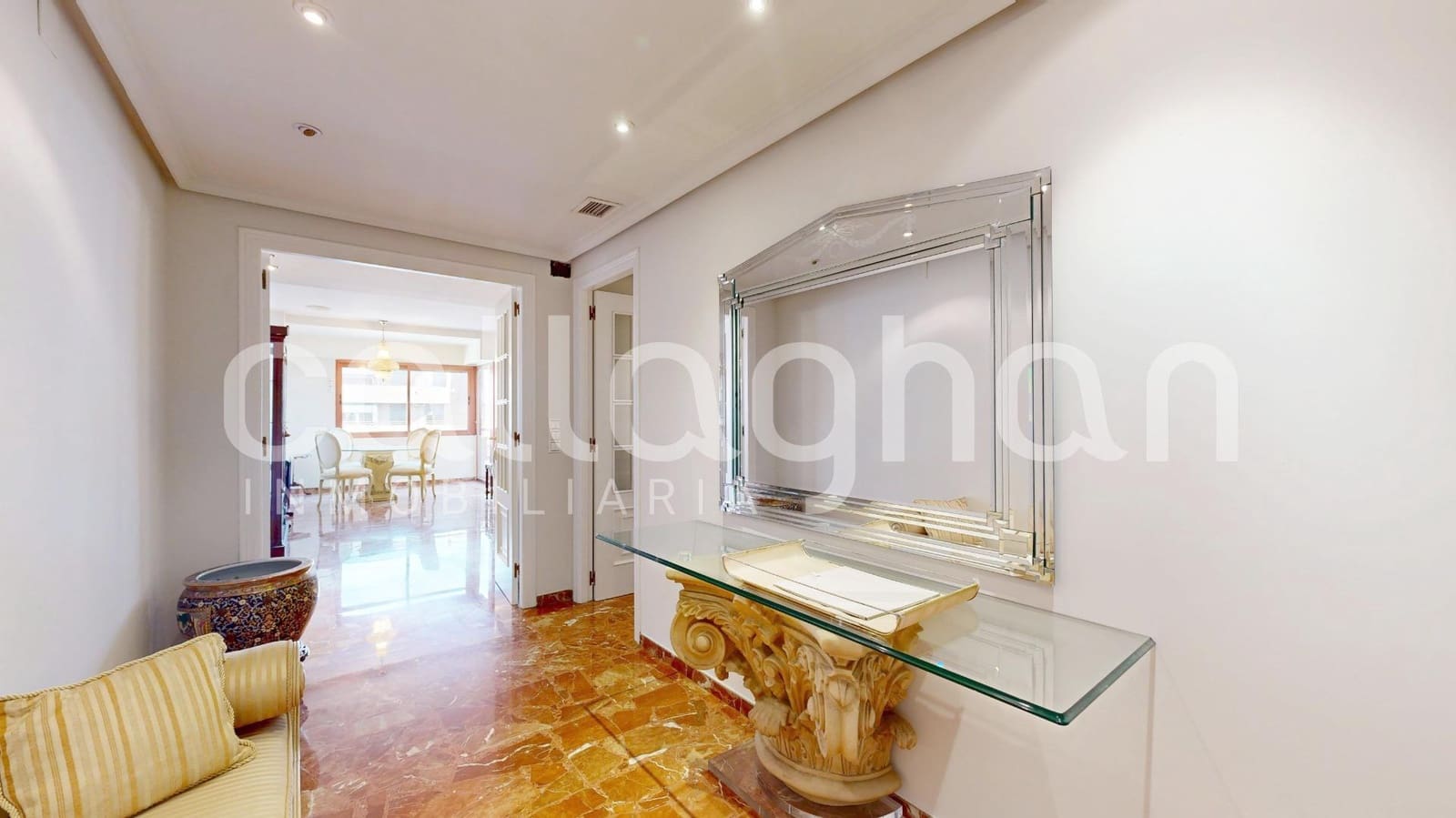 Piso de 4 habitaciones en València ciudad en venta con garaje - 830.000 € (Ref: 9836557)