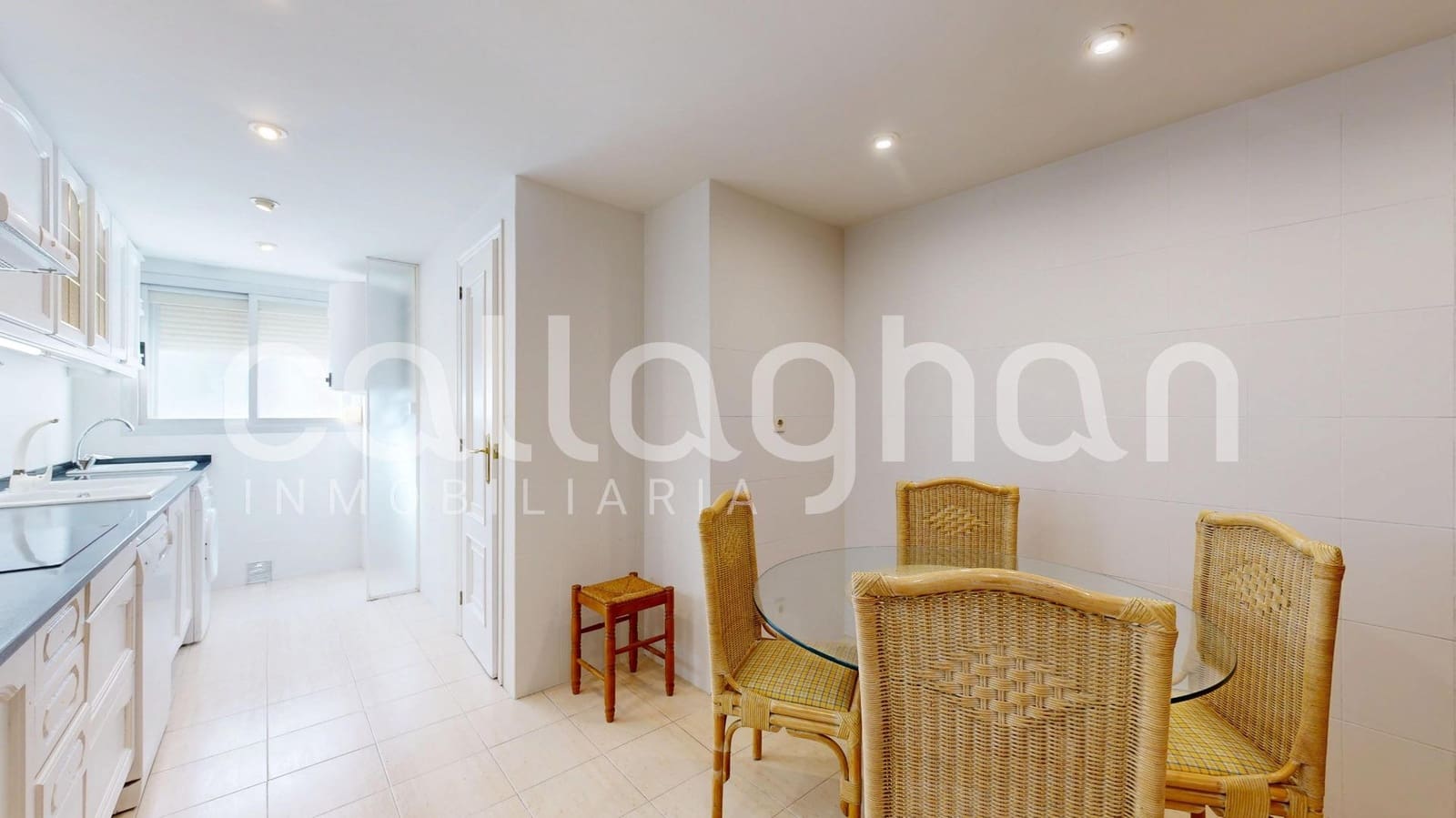 Piso de 4 habitaciones en València ciudad en venta con garaje - 830.000 € (Ref: 9836557)