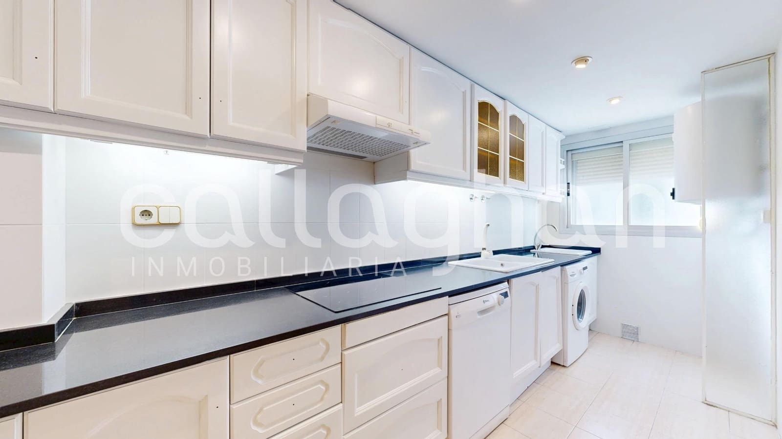 Piso de 4 habitaciones en València ciudad en venta con garaje - 830.000 € (Ref: 9836557)