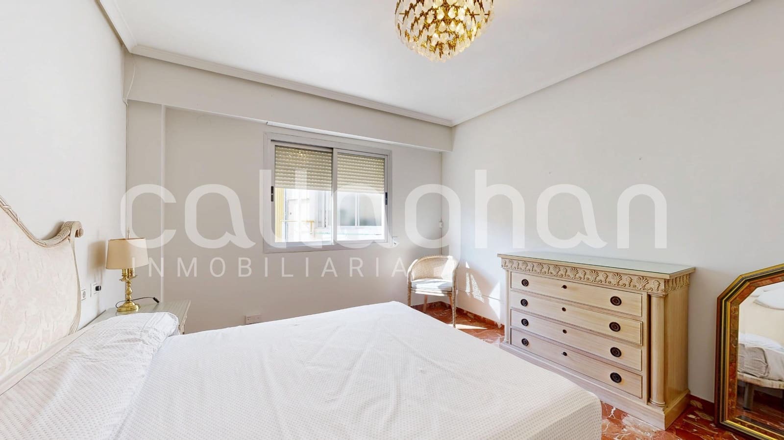 Piso de 4 habitaciones en València ciudad en venta con garaje - 830.000 € (Ref: 9836557)