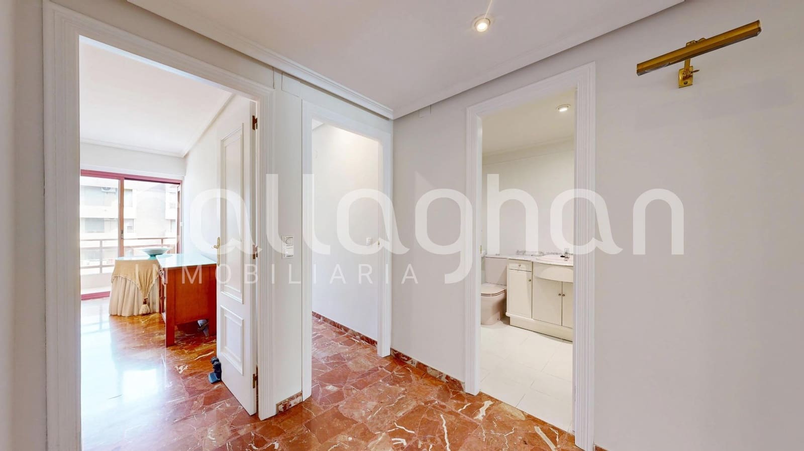 Piso de 4 habitaciones en València ciudad en venta con garaje - 830.000 € (Ref: 9836557)