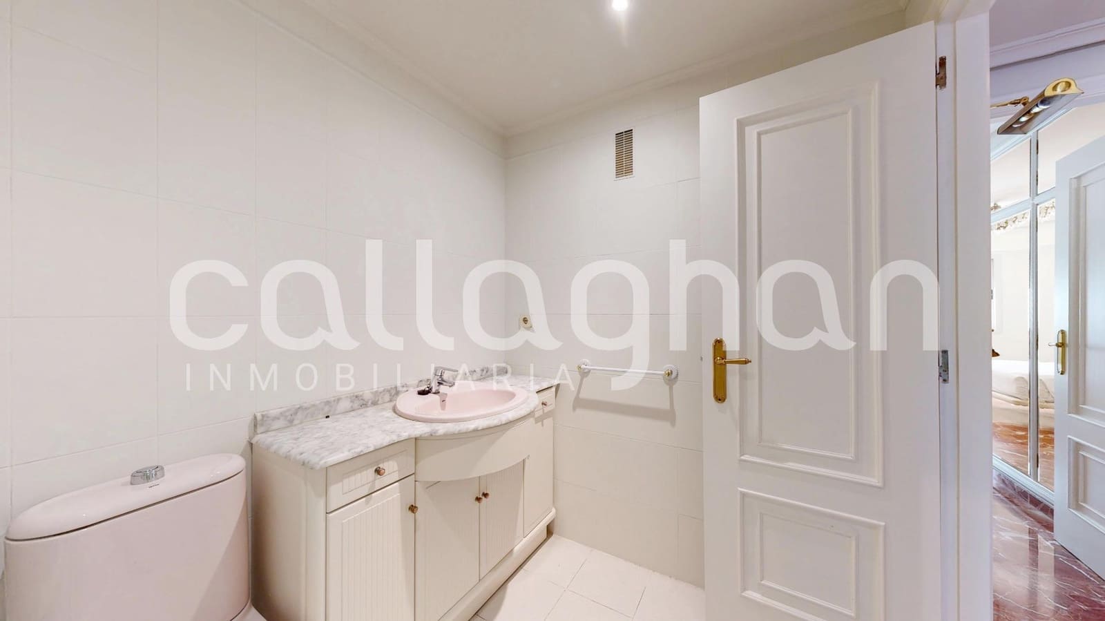 Piso de 4 habitaciones en València ciudad en venta con garaje - 830.000 € (Ref: 9836557)