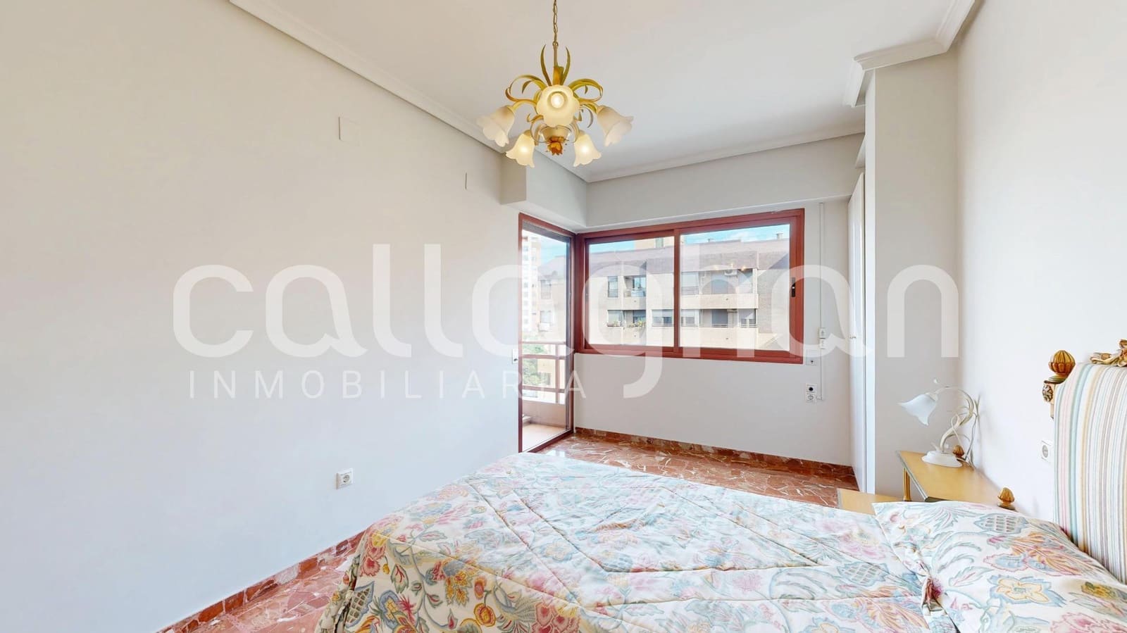 Piso de 4 habitaciones en València ciudad en venta con garaje - 830.000 € (Ref: 9836557)