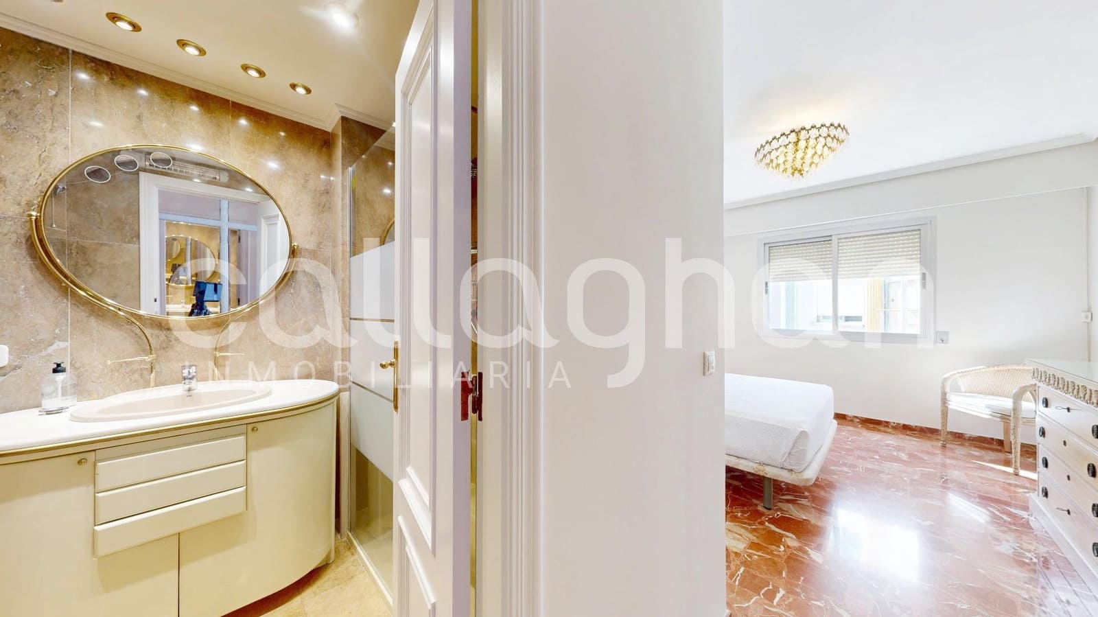 Piso de 4 habitaciones en València ciudad en venta con garaje - 830.000 € (Ref: 9836557)