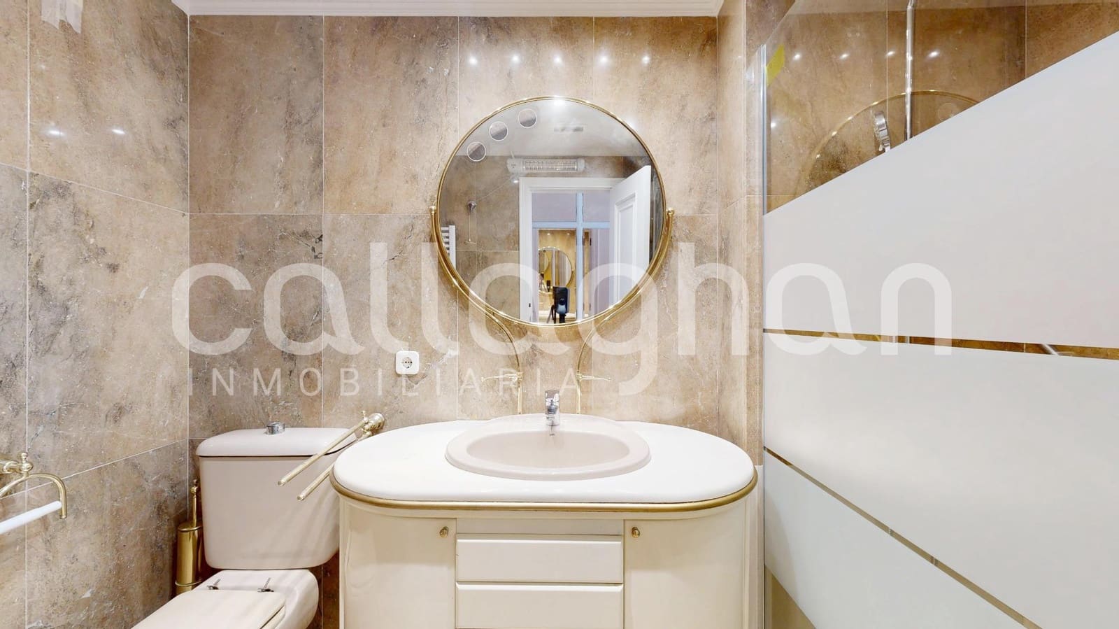 Piso de 4 habitaciones en València ciudad en venta con garaje - 830.000 € (Ref: 9836557)