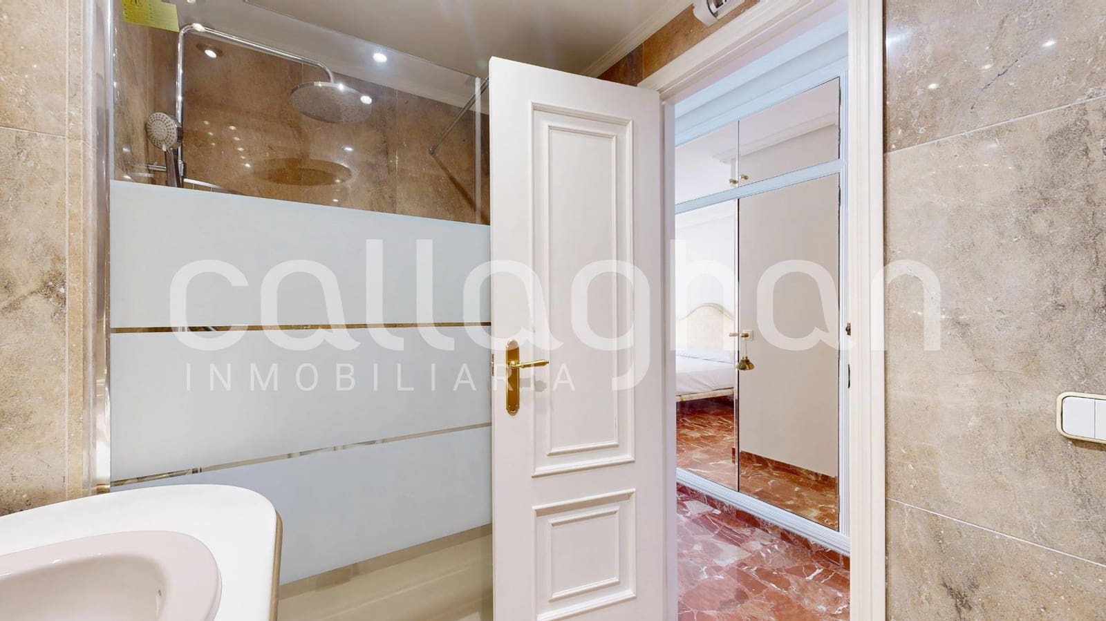 Piso de 4 habitaciones en València ciudad en venta con garaje - 830.000 € (Ref: 9836557)