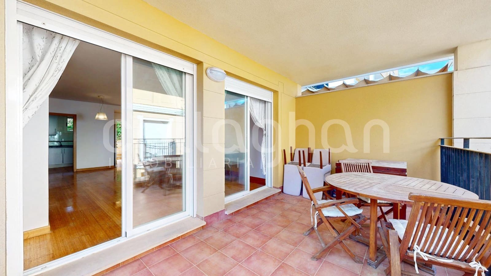2 bedroom Flat for sale in Chiva with pool garage - € 249,000 (Ref: 9839511)