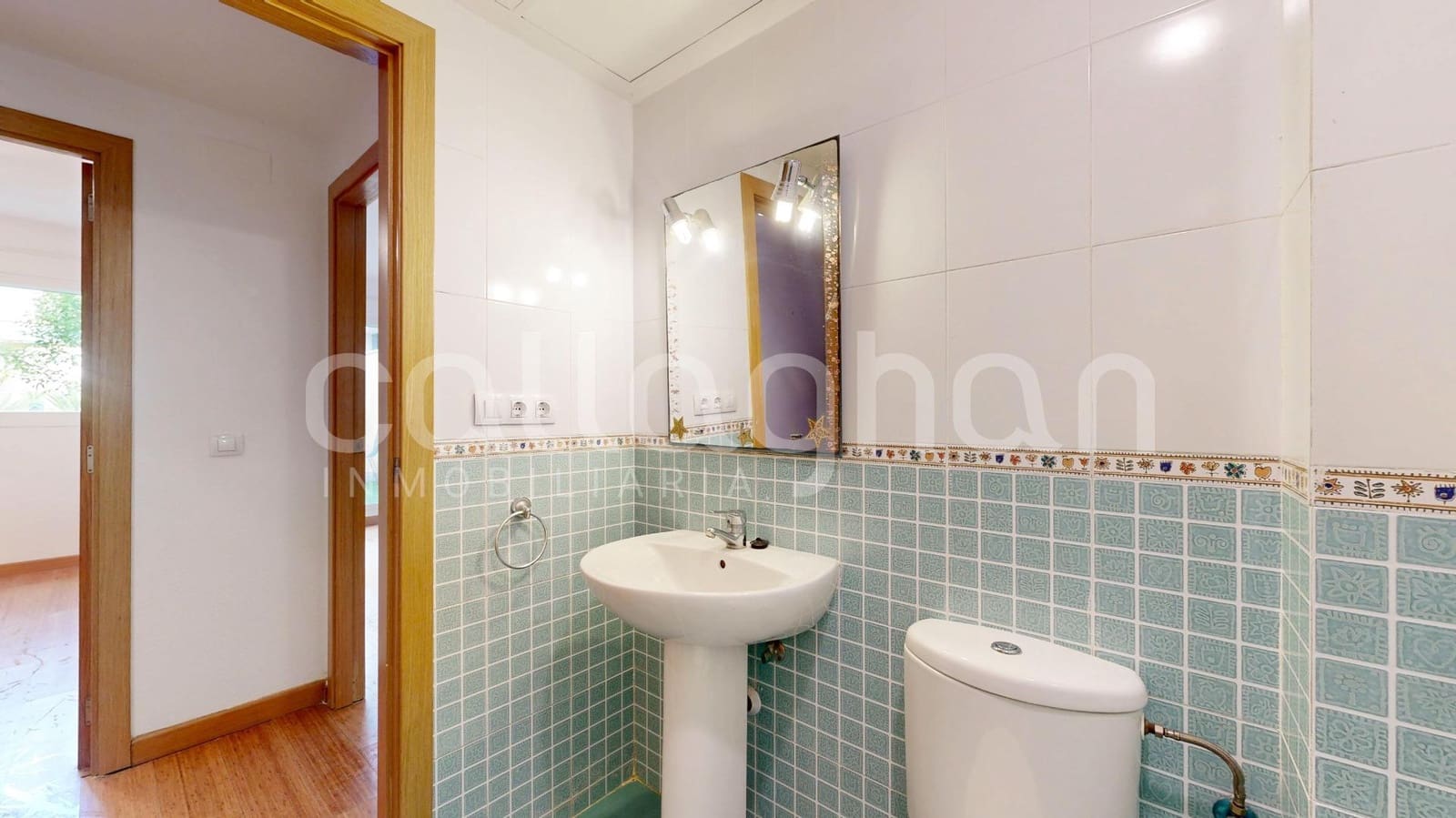 2 bedroom Flat for sale in Chiva with pool garage - € 249,000 (Ref: 9839511)