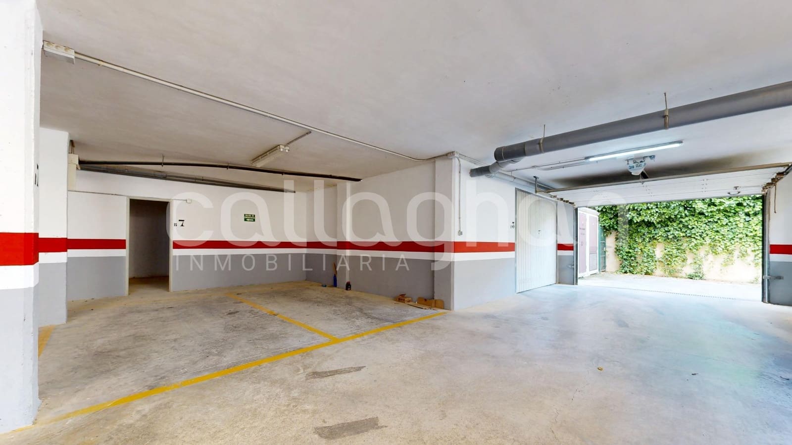 2 bedroom Flat for sale in Chiva with pool garage - € 249,000 (Ref: 9839511)