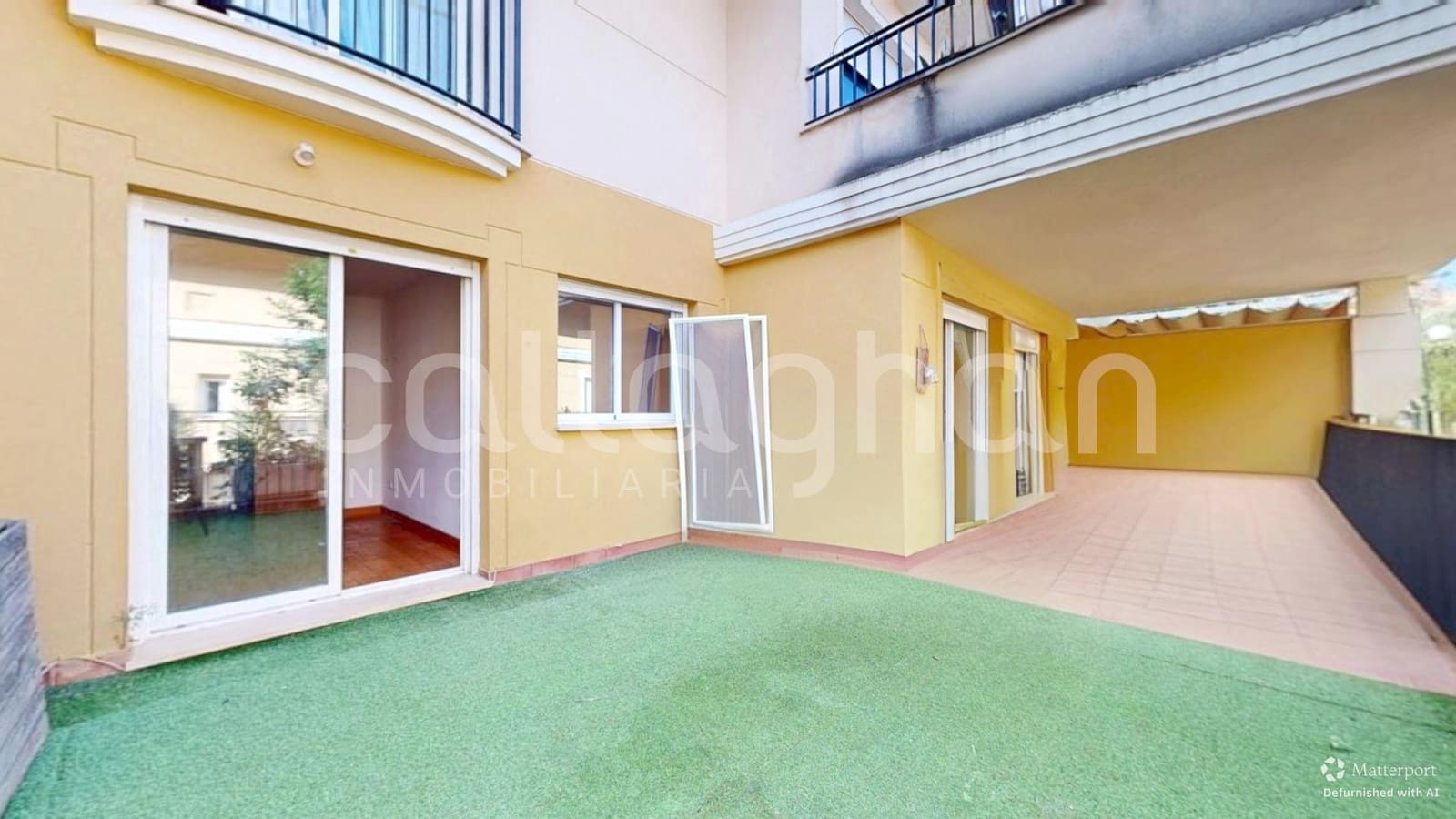 2 bedroom Flat for sale in Chiva with pool garage - € 249,000 (Ref: 9839511)
