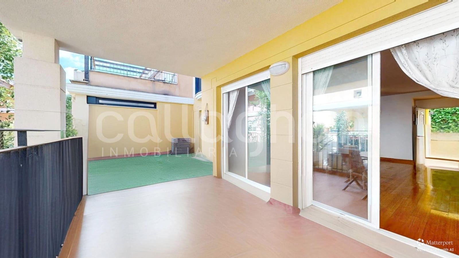2 bedroom Flat for sale in Chiva with pool garage - € 249,000 (Ref: 9839511)