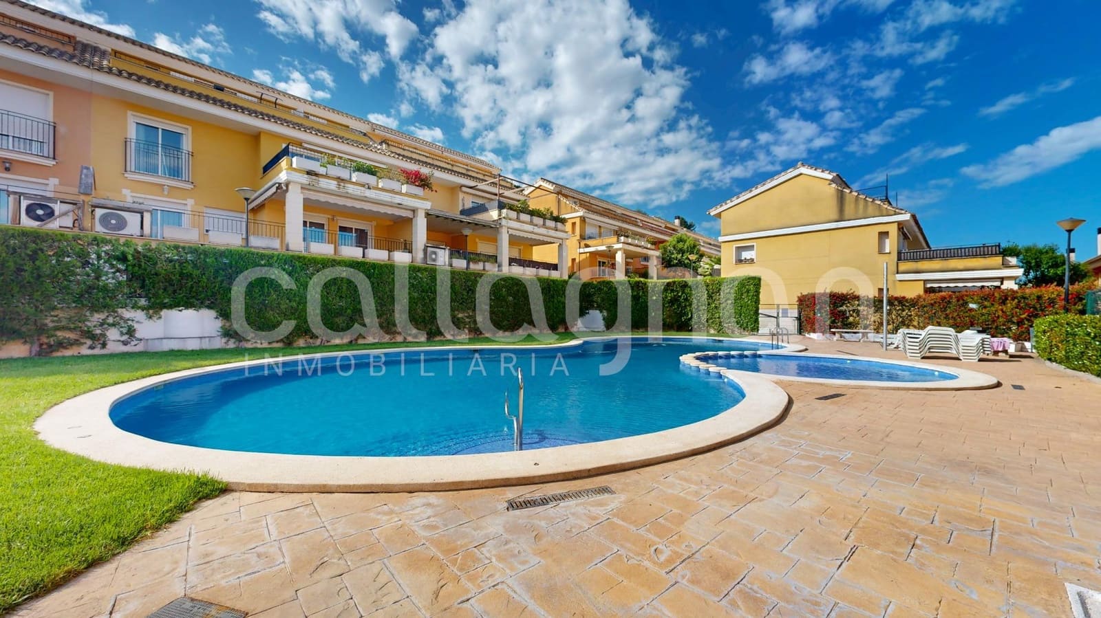 2 bedroom Flat for sale in Chiva with pool garage - € 249,000 (Ref: 9839511)