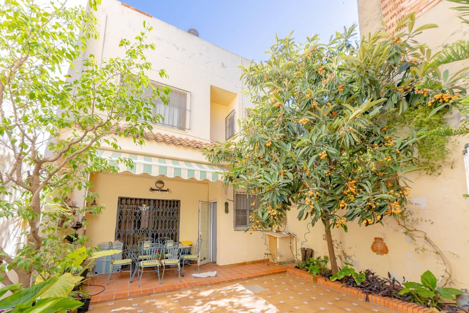 Adosado de 5 habitaciones en Massanassa en venta con garaje - 570.000 € (Ref: 9843711)