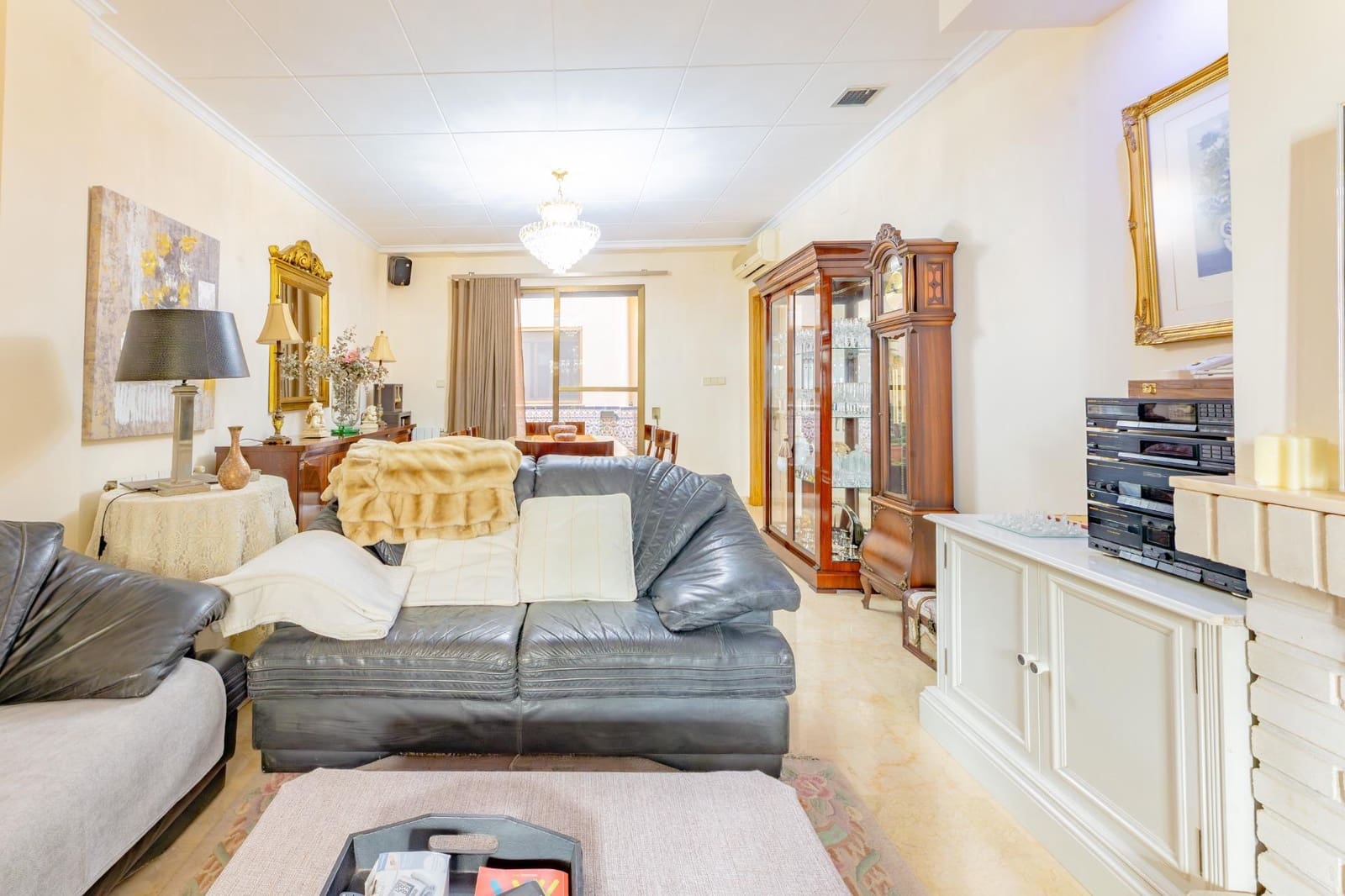 Adosado de 5 habitaciones en Massanassa en venta con garaje - 570.000 € (Ref: 9843711)