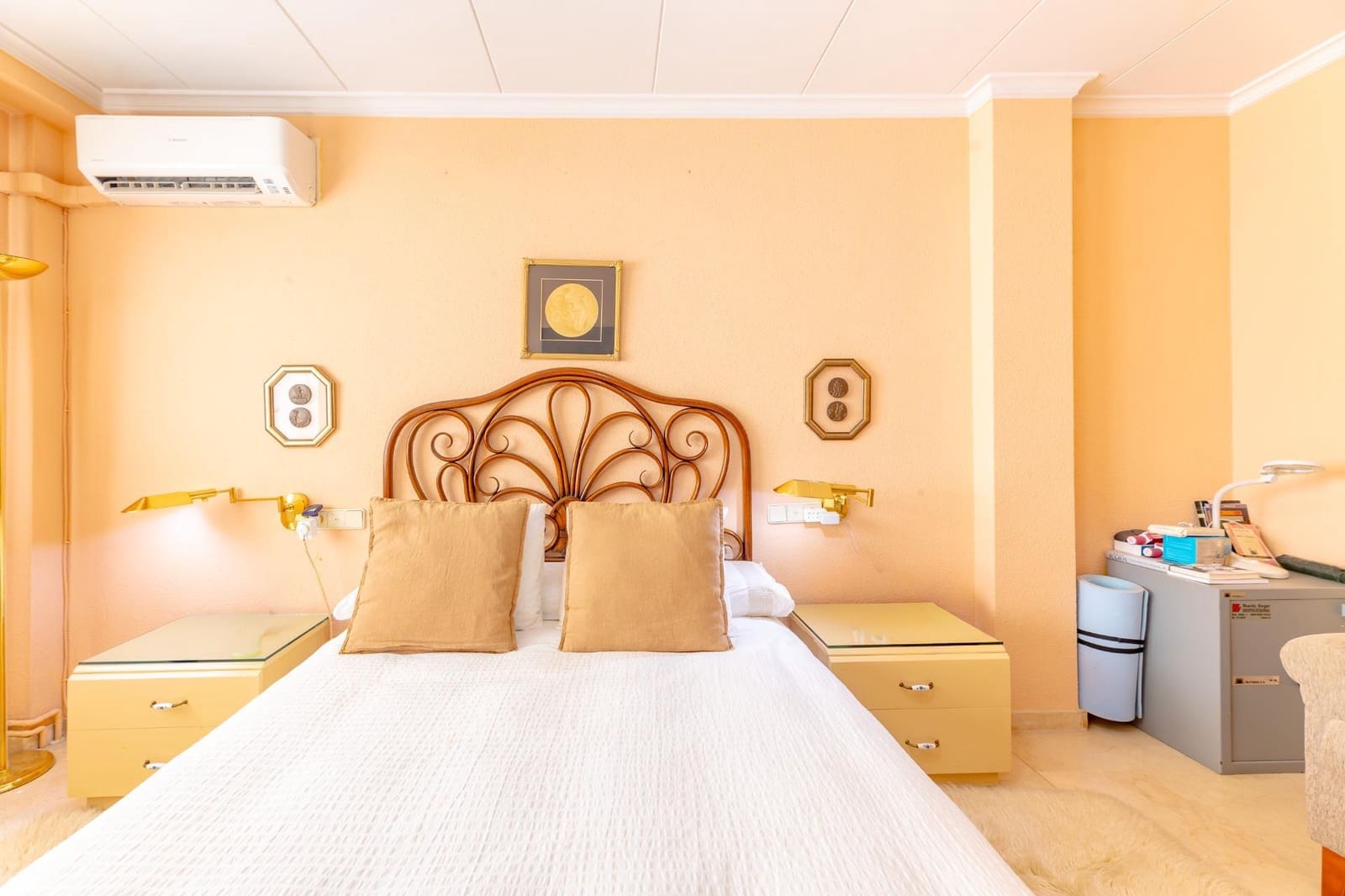 Adosado de 5 habitaciones en Massanassa en venta con garaje - 570.000 € (Ref: 9843711)
