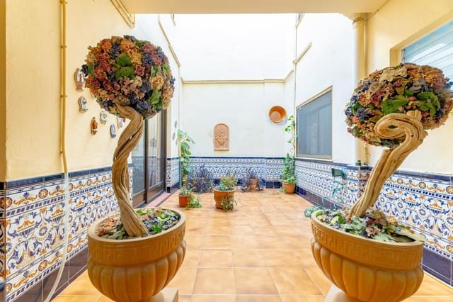 Adosado de 5 habitaciones en Massanassa en venta con garaje - 570.000 € (Ref: 9843711)