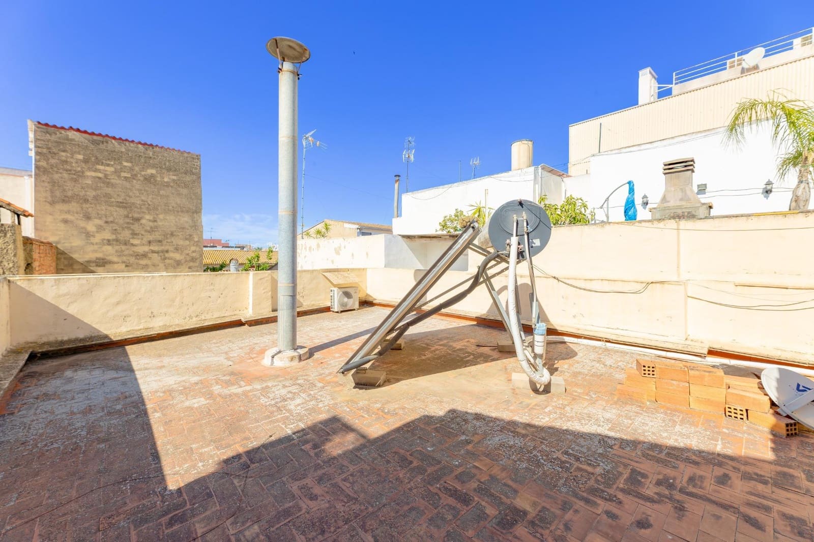 Adosado de 5 habitaciones en Massanassa en venta con garaje - 570.000 € (Ref: 9843711)
