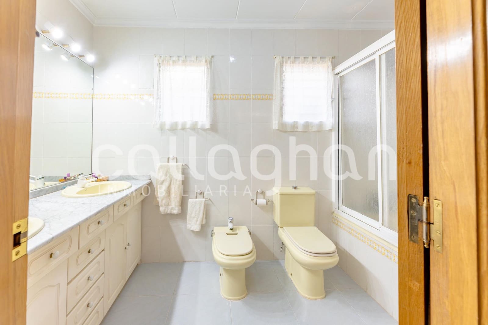 5 quarto Moradia em Banda para venda em Massanassa com garagem - 445 000 € (Ref: 9843711)