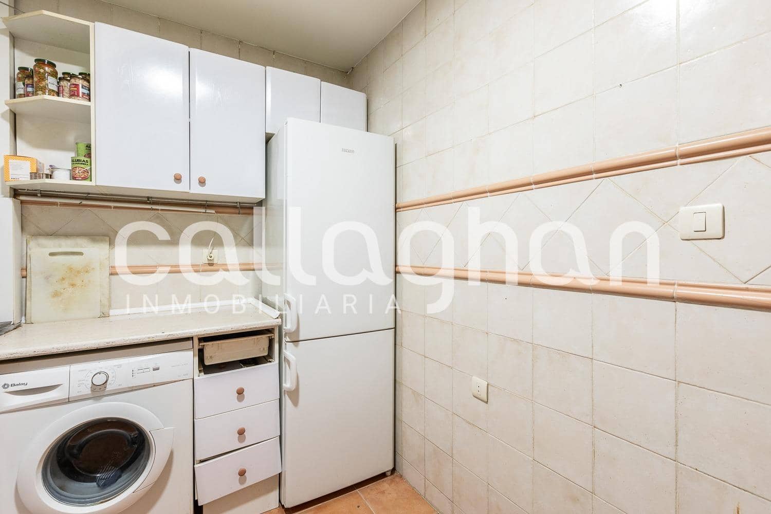 3 soverom Leilighet til leie i Valencia by - € 1 250 (Ref: 9849618)