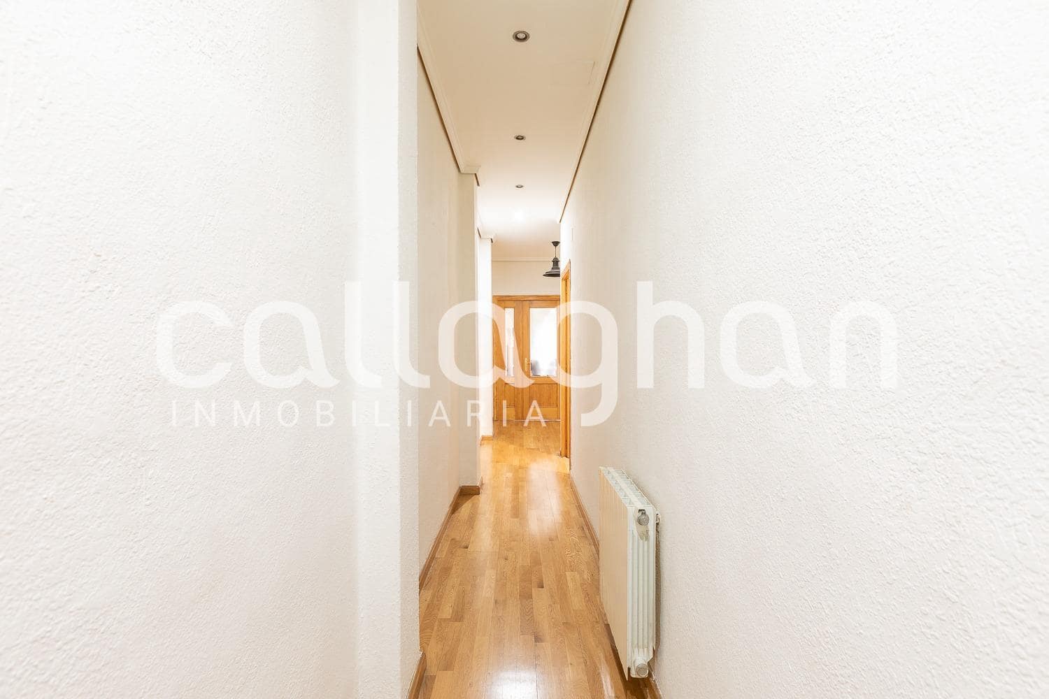 3 soverom Leilighet til leie i Valencia by - € 1 250 (Ref: 9849618)
