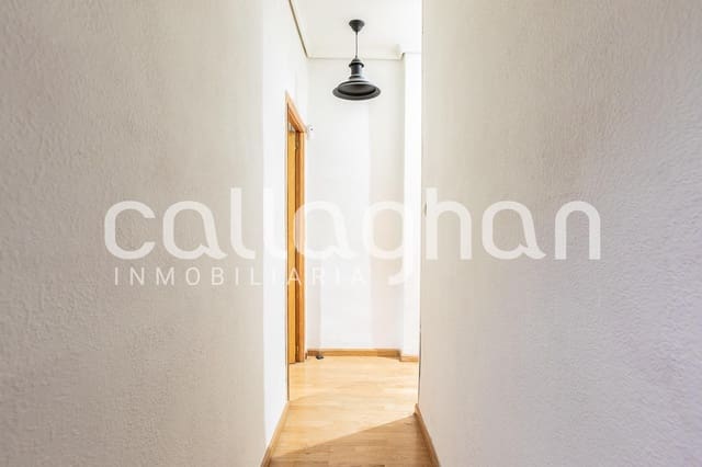 3 soverom Leilighet til leie i La Petxina, Valencia by - € 1 250 (Ref: 9849618)