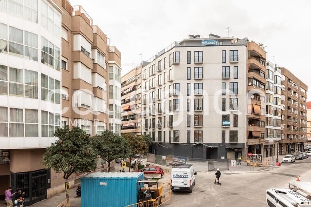 3 soverom Leilighet til leie i La Petxina, Valencia by - € 1 250 (Ref: 9849618)