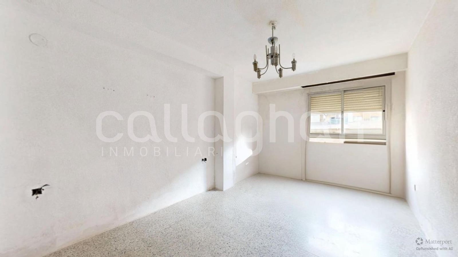 Piso de 4 habitaciones en València ciudad en venta - 380.000 € (Ref: 9851945)