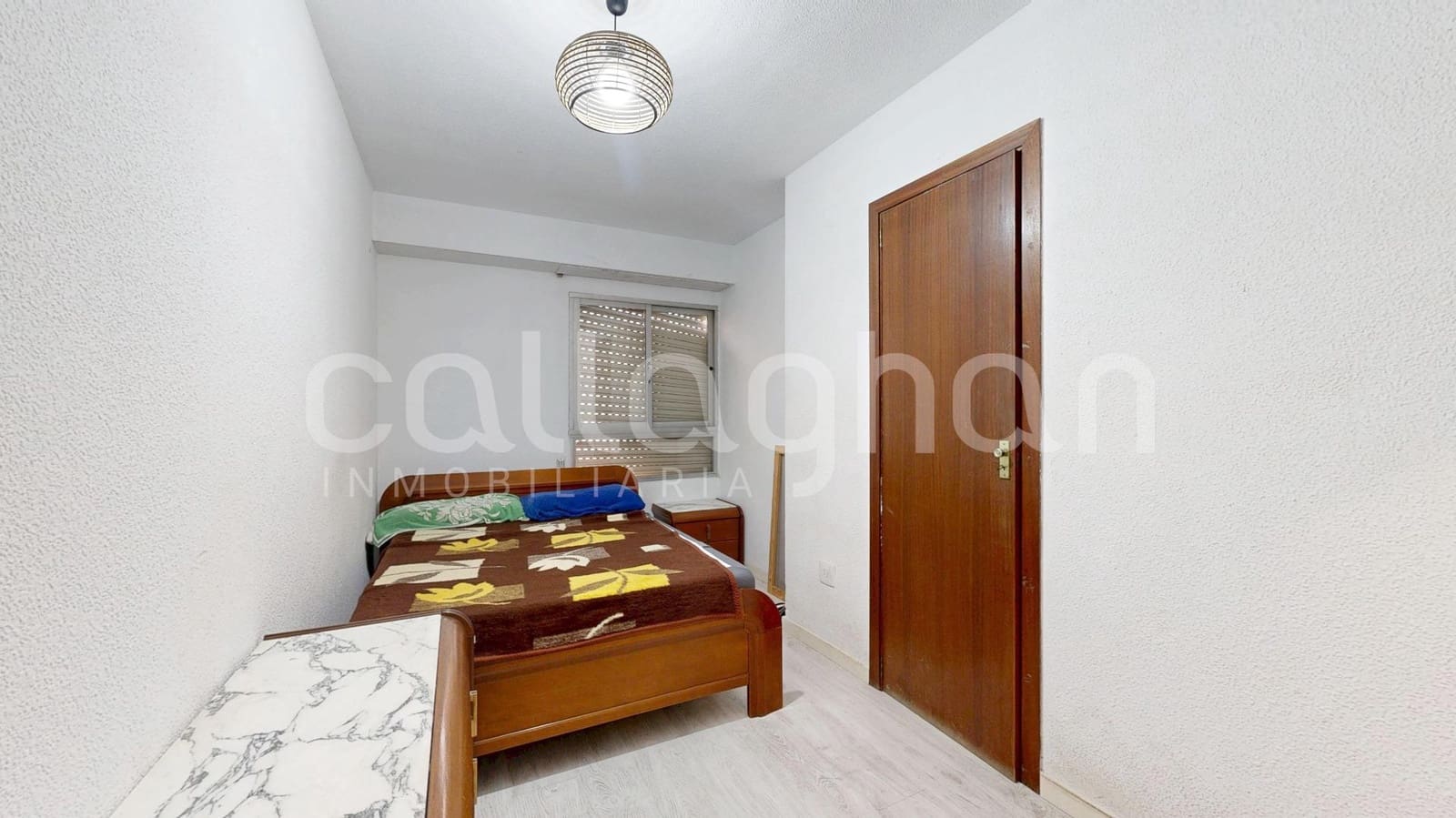 Piso de 4 habitaciones en València ciudad en venta - 380.000 € (Ref: 9851945)