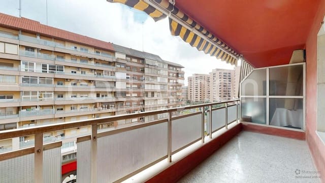 Piso de 4 habitaciones en Benimaclet, València ciudad en venta - 380.000 € (Ref: 9851945)