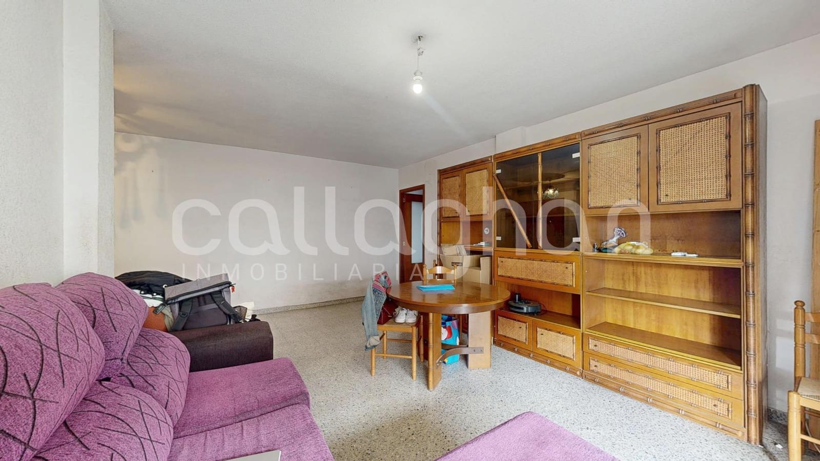 Piso de 4 habitaciones en València ciudad en venta - 380.000 € (Ref: 9851945)