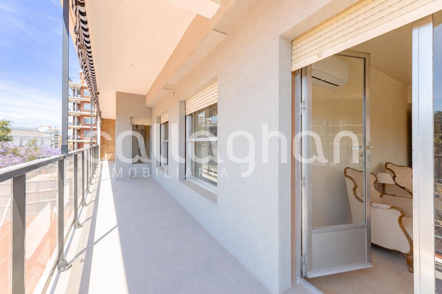 5 bedroom Flat for sale in Valencia city with garage - € 1,500,000 (Ref: 9851946)