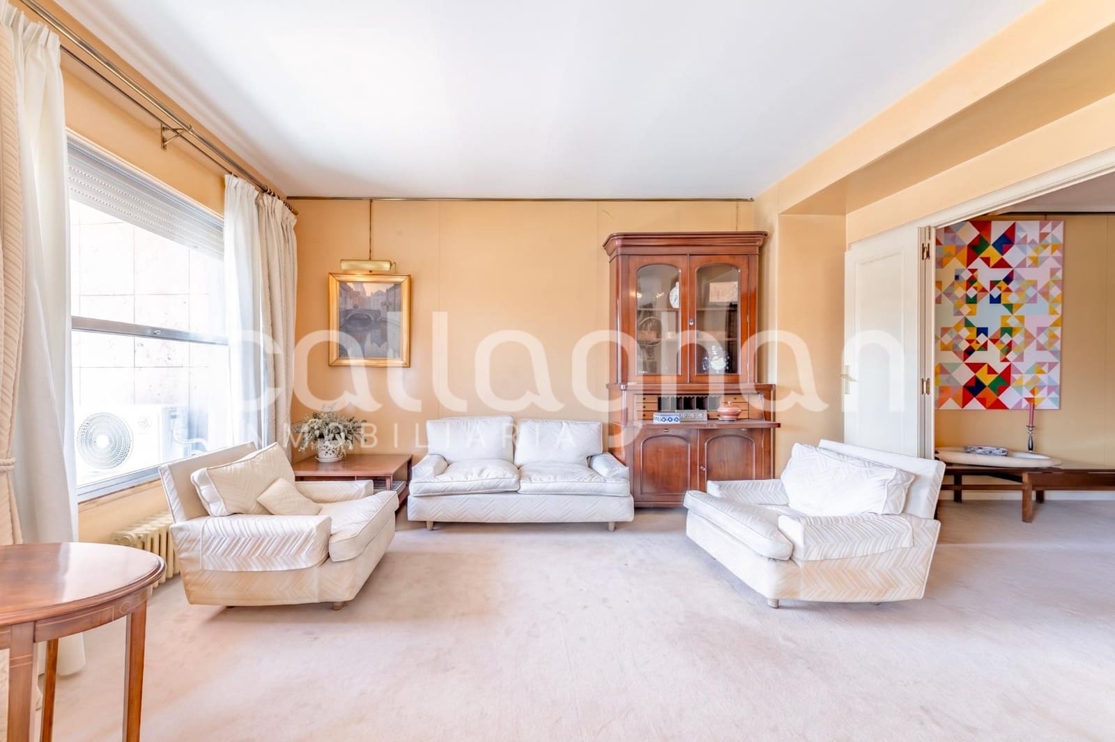 5 bedroom Flat for sale in Valencia city with garage - € 1,500,000 (Ref: 9851946)