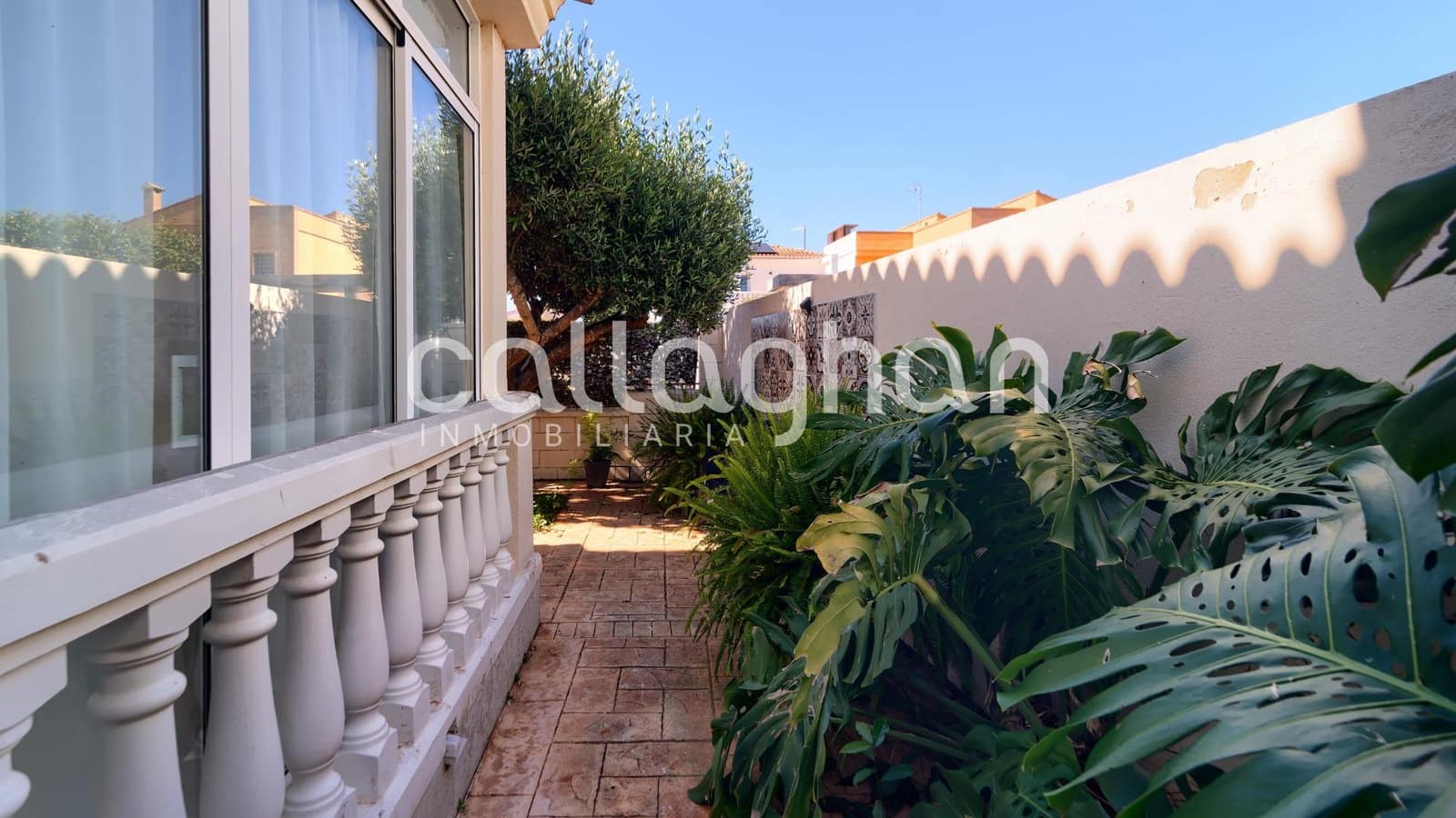 4 sypialnia Willa na sprzedaż w Polinya de Xuquer z basenem garażem - 399 000 € (Ref: 9855668)