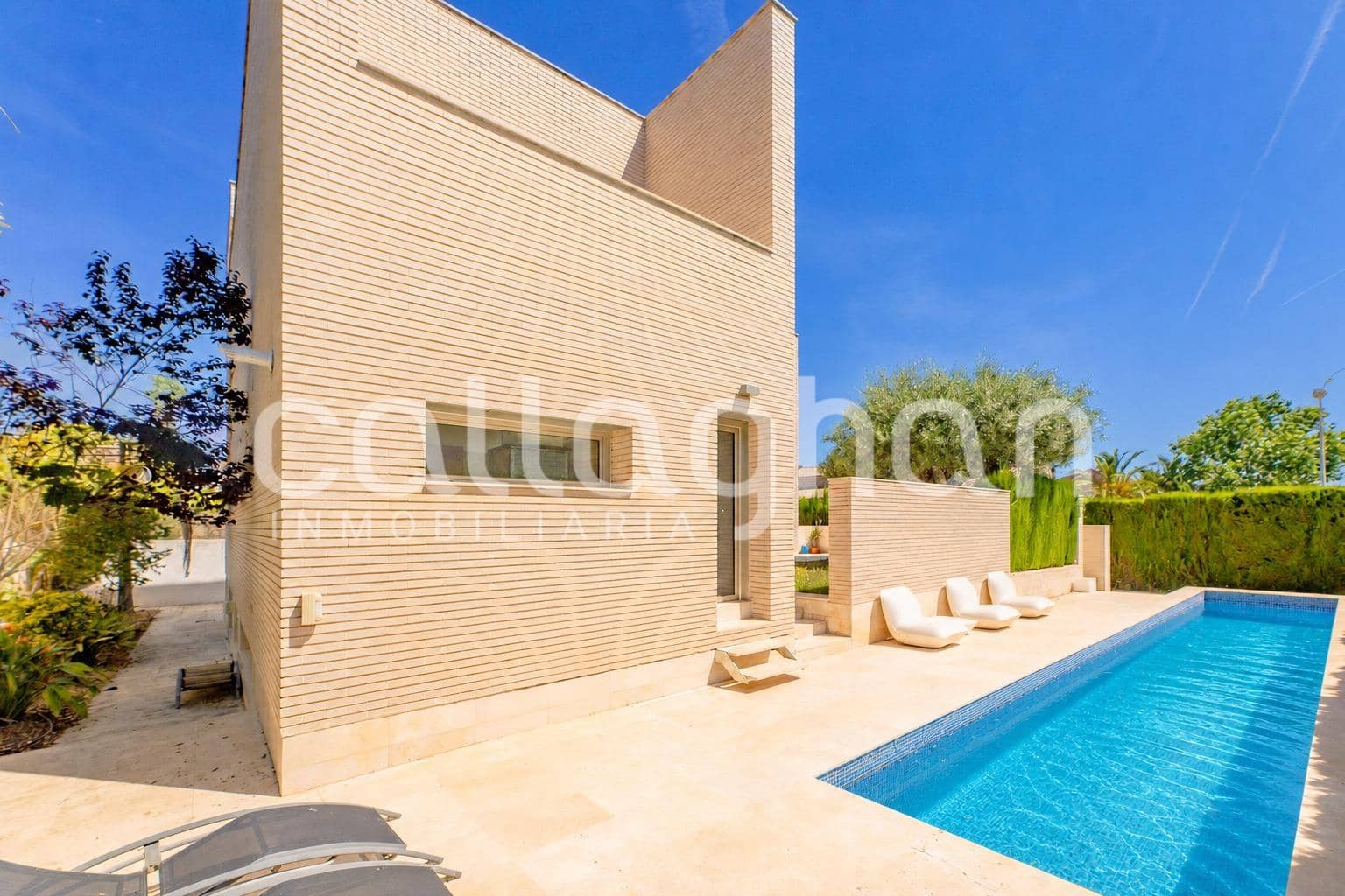 4 soveværelse Villa til salg i Campolivar med swimmingpool garage - € 1.400.000 (Ref: 9855669)