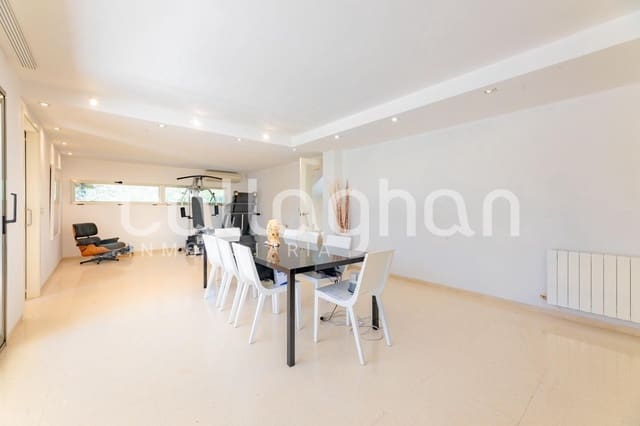 4 soveværelse Villa til salg i Campolivar, Godella med swimmingpool garage - € 1.400.000 (Ref: 9855669)