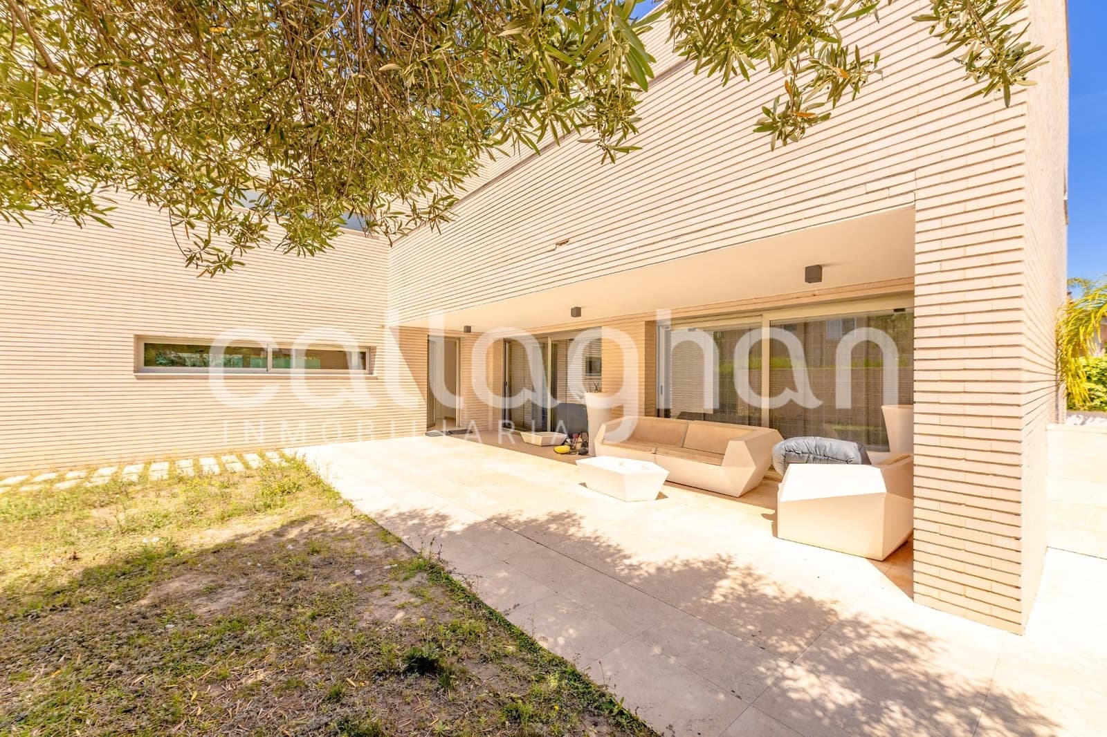 4 soveværelse Villa til salg i Campolivar med swimmingpool garage - € 1.400.000 (Ref: 9855669)