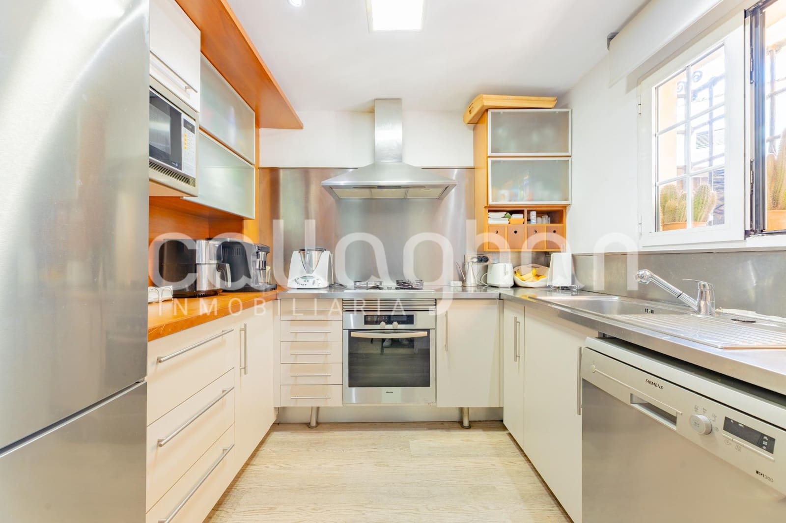 5 sovrum Radhus till salu i Alboraya / Alboraia med garage - 695 000 € (Ref: 9855671)