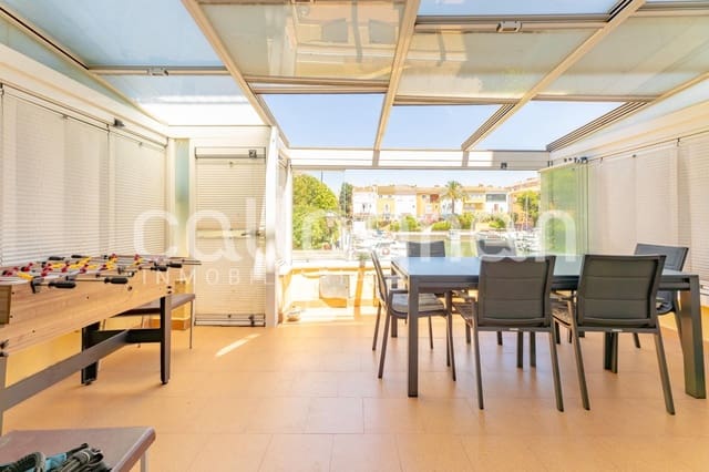 5 sovrum Radhus till salu i Alboraya / Alboraia med garage - 695 000 € (Ref: 9855671)