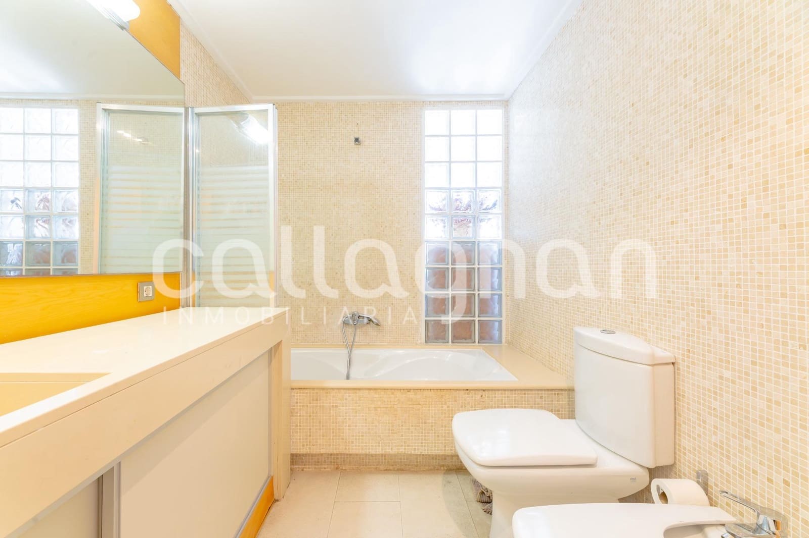 5 sovrum Radhus till salu i Alboraya / Alboraia med garage - 695 000 € (Ref: 9855671)