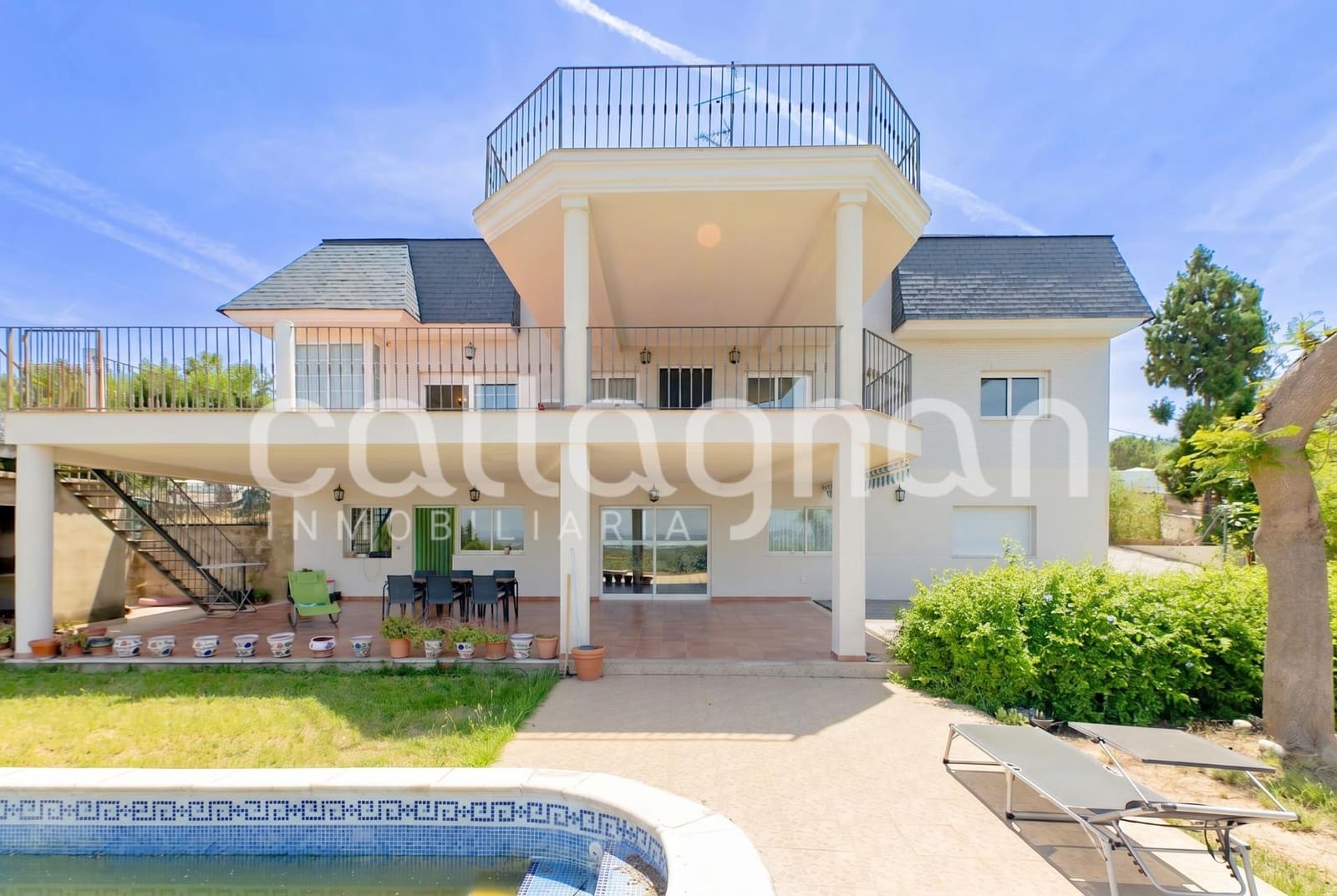 5 soveværelse Villa til salg i Chiva med swimmingpool garage - € 690.000 (Ref: 9868804)