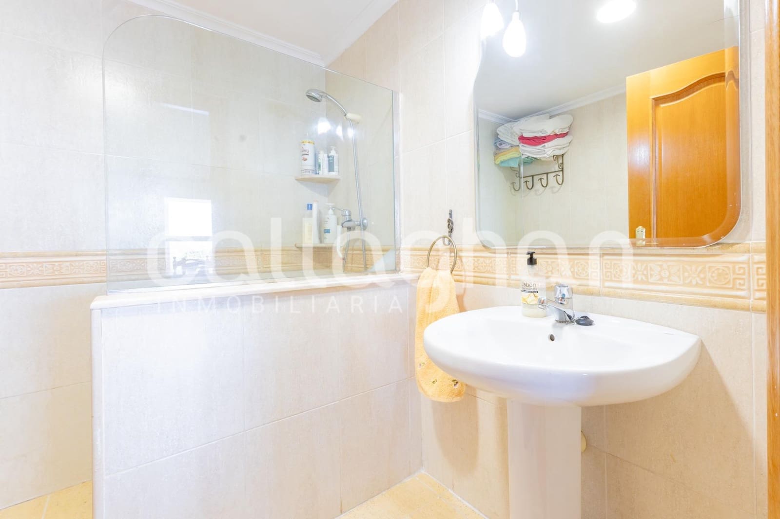 5 soveværelse Villa til salg i Chiva med swimmingpool garage - € 690.000 (Ref: 9868804)